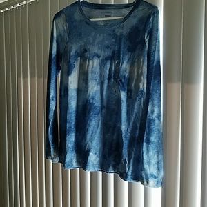 Women's blue tie dye long sleeve shirt